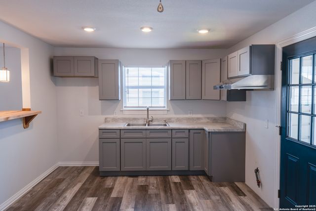1426 Logwood Ave, San Antonio, TX 78221