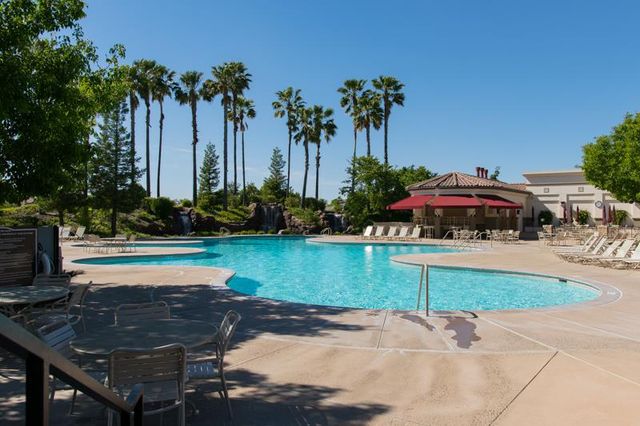 1801 Danbrook Dr, Sacramento, CA 95835