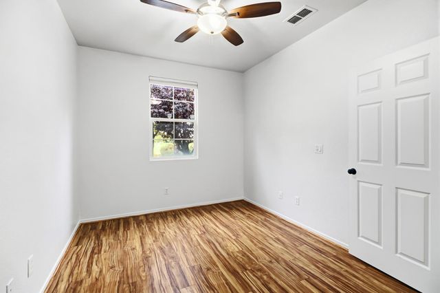 1801 Danbrook Dr, Sacramento, CA 95835