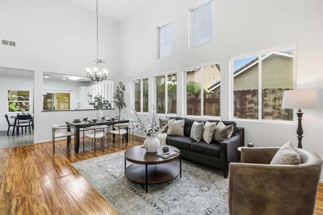 1801 Danbrook Dr, Sacramento, CA 95835