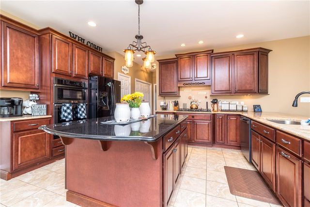 4584 Shadowstone Drive, Easton, PA 18040