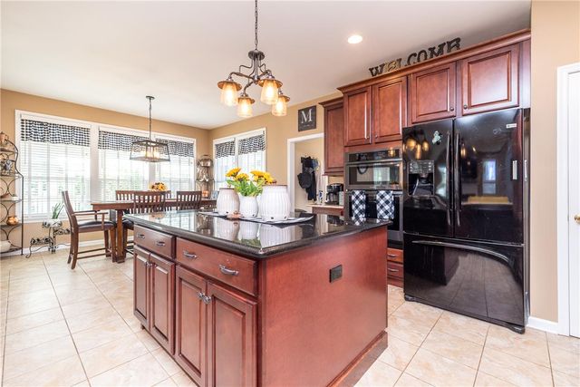 4584 Shadowstone Drive, Easton, PA 18040