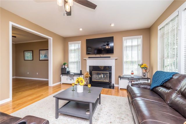 4584 Shadowstone Drive, Easton, PA 18040