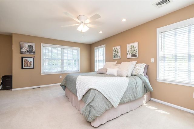 4584 Shadowstone Drive, Easton, PA 18040