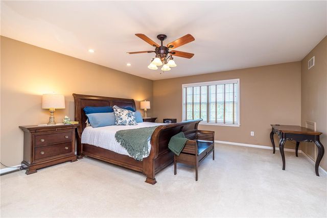 4584 Shadowstone Drive, Easton, PA 18040