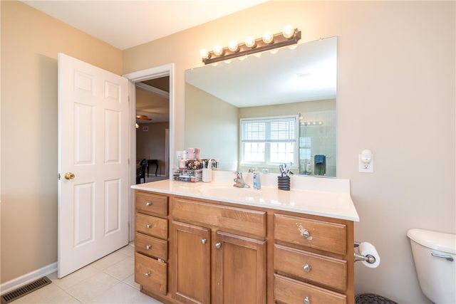 4584 Shadowstone Drive, Easton, PA 18040