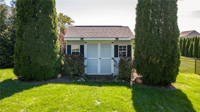 4584 Shadowstone Drive, Easton, PA 18040