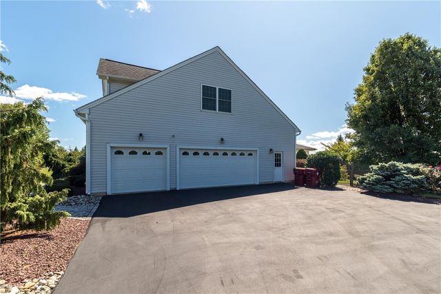 4584 Shadowstone Drive, Easton, PA 18040