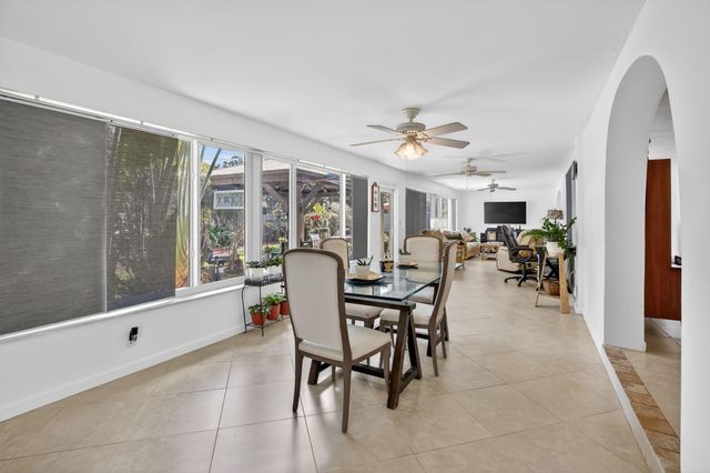 882 Azalea Court, Plantation, FL 33317