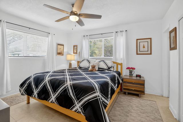 882 Azalea Court, Plantation, FL 33317