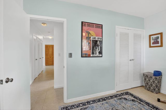 882 Azalea Court, Plantation, FL 33317