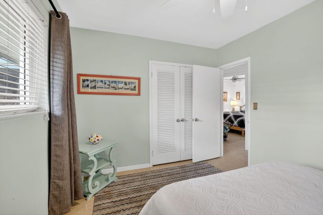 882 Azalea Court, Plantation, FL 33317