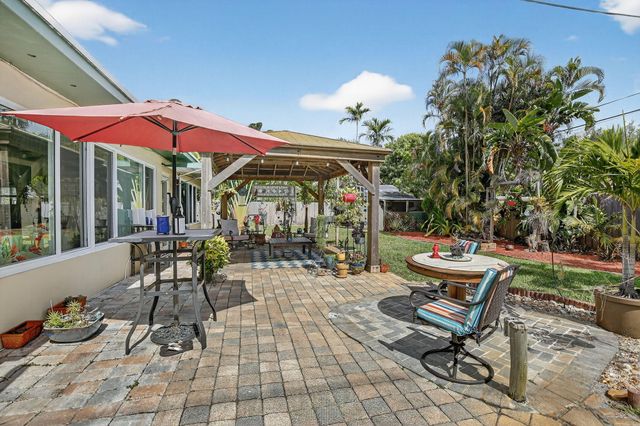 882 Azalea Court, Plantation, FL 33317