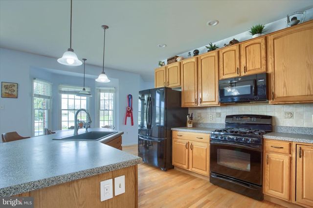 1130 W TRINDLE ROAD, Mechanicsburg, PA 17050