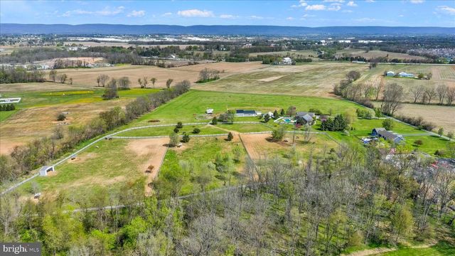 1130 W TRINDLE ROAD, Mechanicsburg, PA 17050