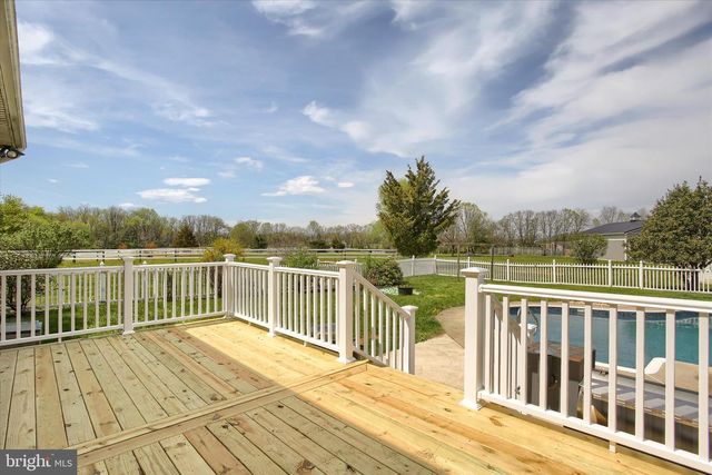 1130 W TRINDLE ROAD, Mechanicsburg, PA 17050
