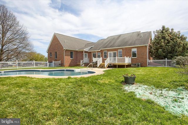 1130 W TRINDLE ROAD, Mechanicsburg, PA 17050