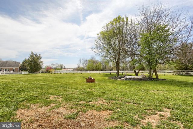 1130 W TRINDLE ROAD, Mechanicsburg, PA 17050