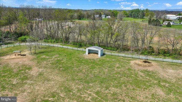 1130 W TRINDLE ROAD, Mechanicsburg, PA 17050