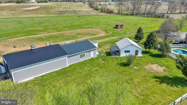 1130 W TRINDLE ROAD, Mechanicsburg, PA 17050