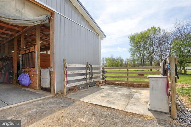 1130 W TRINDLE ROAD, Mechanicsburg, PA 17050
