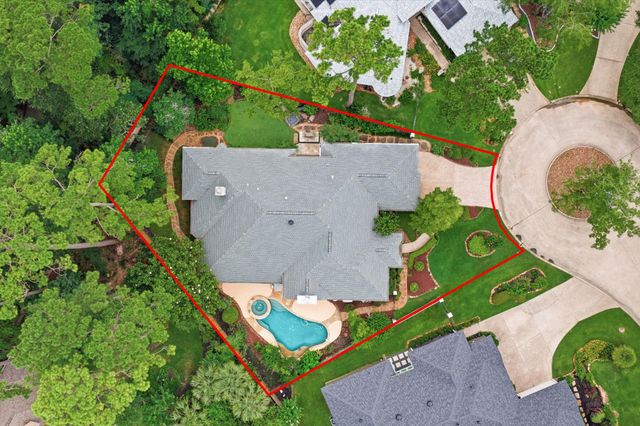 6 Harbor Cove Drive, The Woodlands, TX 77381