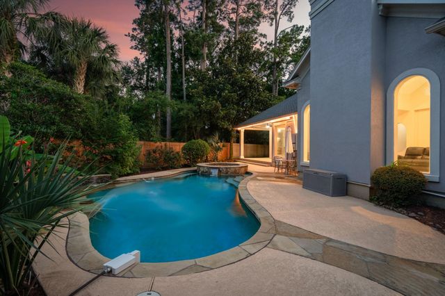 6 Harbor Cove Drive, The Woodlands, TX 77381