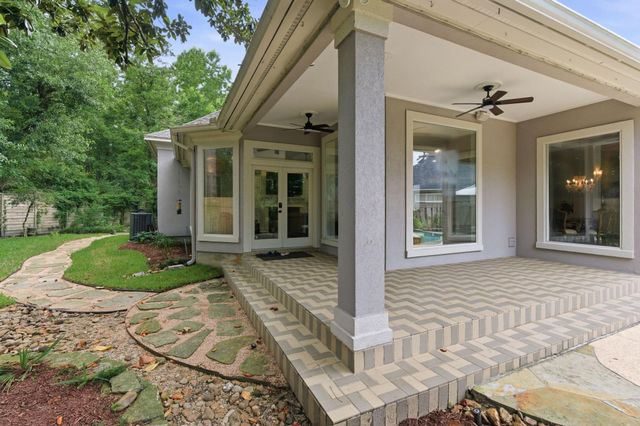 6 Harbor Cove Drive, The Woodlands, TX 77381