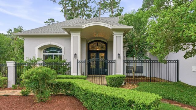 6 Harbor Cove Drive, The Woodlands, TX 77381