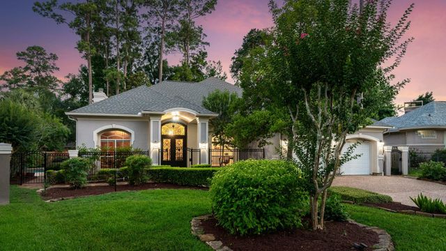 6 Harbor Cove Drive, The Woodlands, TX 77381