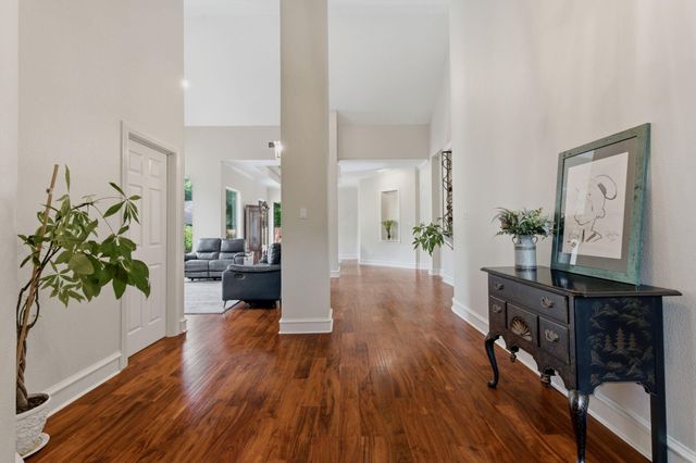 6 Harbor Cove Drive, The Woodlands, TX 77381