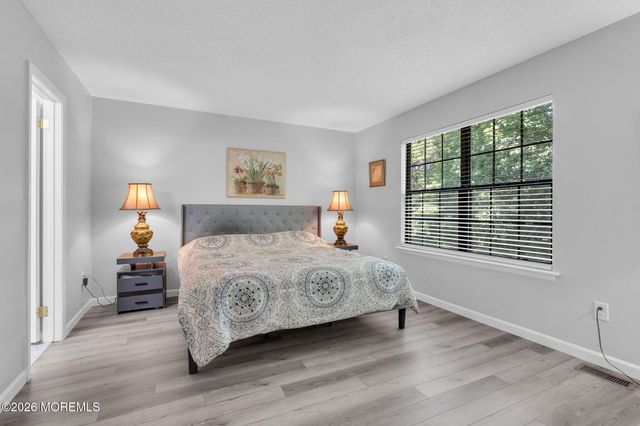 54 Greenwich Drive 1704, Galloway, NJ 08205