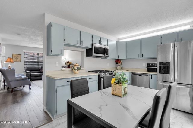 54 Greenwich Drive 1704, Galloway, NJ 08205