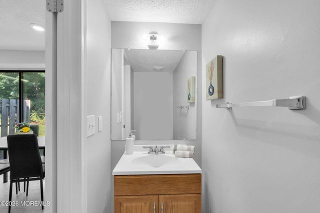 54 Greenwich Drive 1704, Galloway, NJ 08205