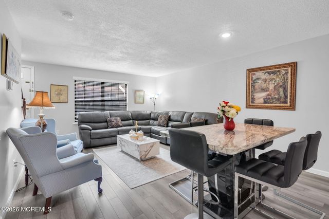 54 Greenwich Drive 1704, Galloway, NJ 08205