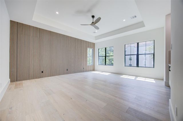 1916 Addison Road, Houston, TX 77030
