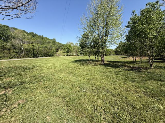 0 Rogues Fork Rd, Bethpage, TN 37022