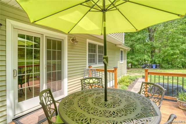8 Roberts Drive, Monroe, NY 10950