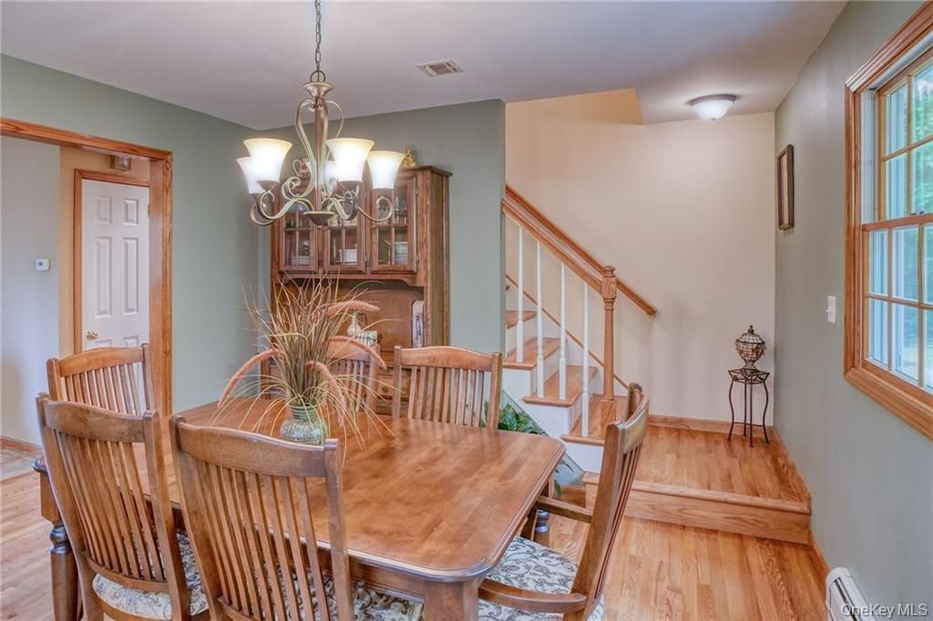8 Roberts Drive, Monroe, NY 10950 — photo 3