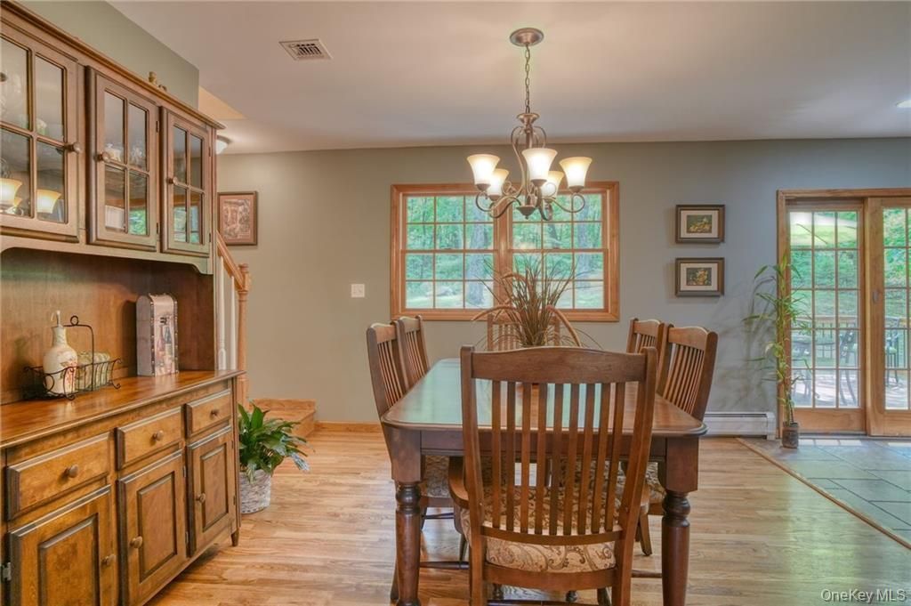 8 Roberts Drive, Monroe, NY 10950 — photo 4