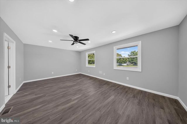2 GAYNOR CT, Bear, DE 19701