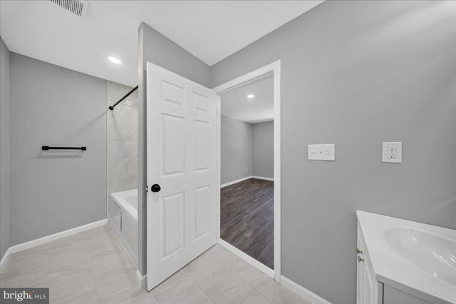 2 GAYNOR CT, Bear, DE 19701