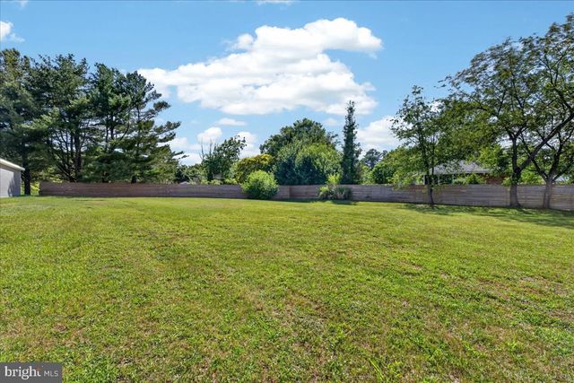 2 GAYNOR CT, Bear, DE 19701