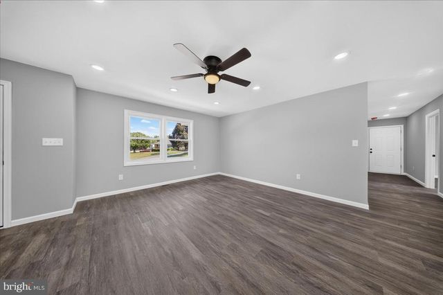 2 GAYNOR CT, Bear, DE 19701