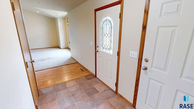 1911 Pebble Beach Cir Circle, Brookings, SD 57006