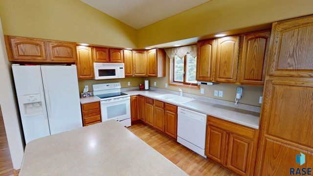 1911 Pebble Beach Cir Circle, Brookings, SD 57006