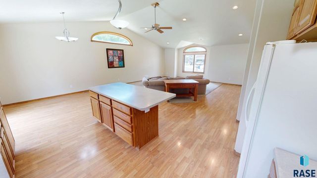 1911 Pebble Beach Cir Circle, Brookings, SD 57006
