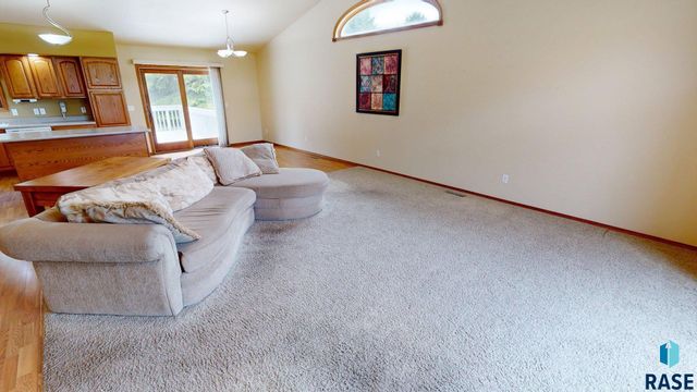 1911 Pebble Beach Cir Circle, Brookings, SD 57006