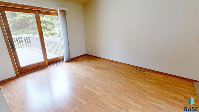 1911 Pebble Beach Cir Circle, Brookings, SD 57006