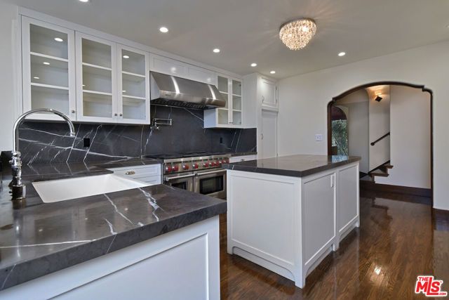 4352 Forman Avenue, Toluca Lake (los Angeles), CA 91602